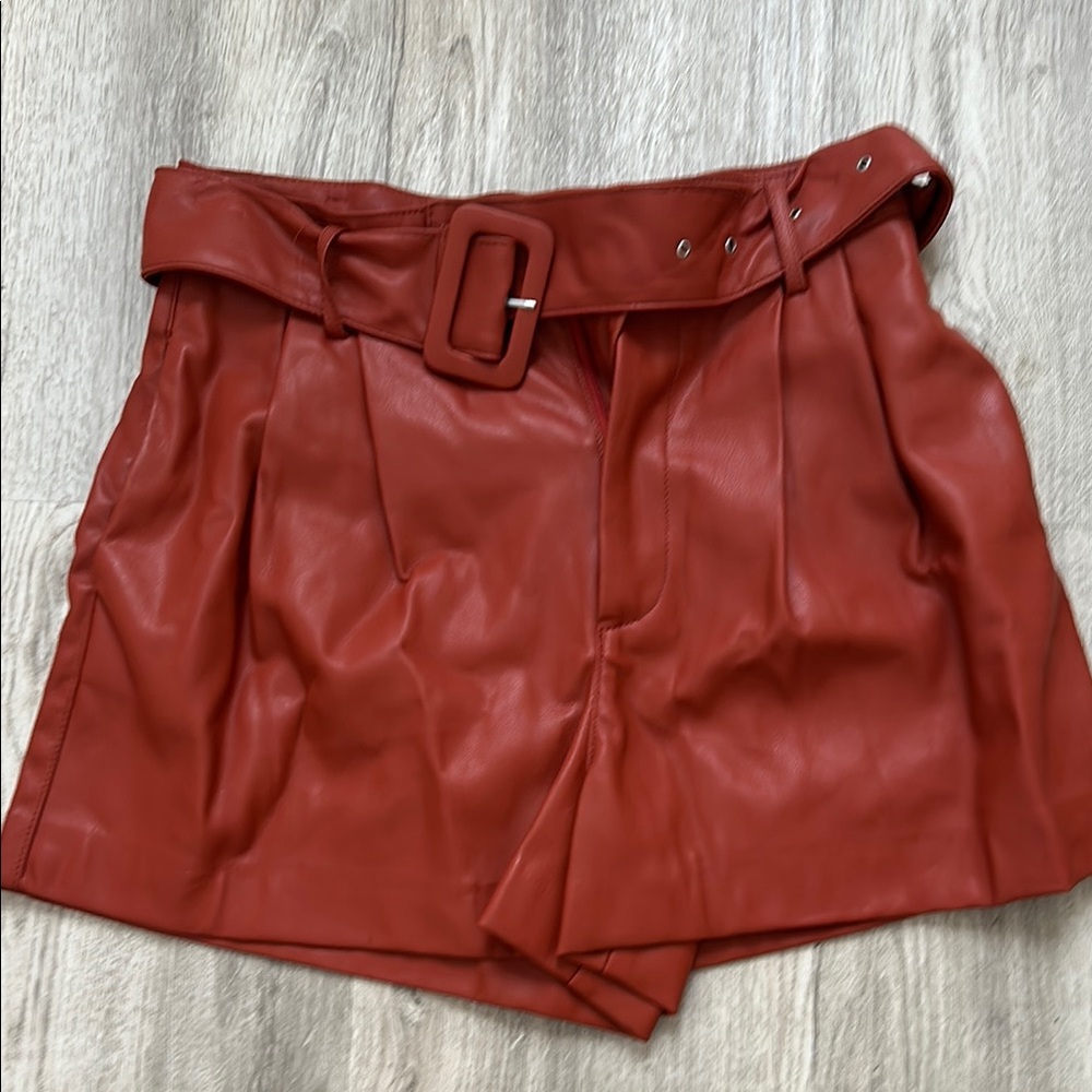 Zara Red f- leather Shorts with Belt nwot never worn comes w/free boohoo jacket